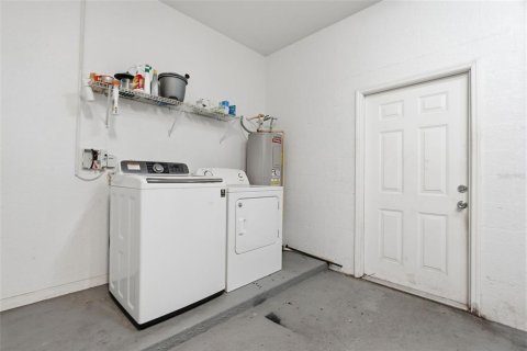 House in Saint Petersburg, Florida 3 bedrooms, 103.31 sq.m. № 2399352 - photo 19