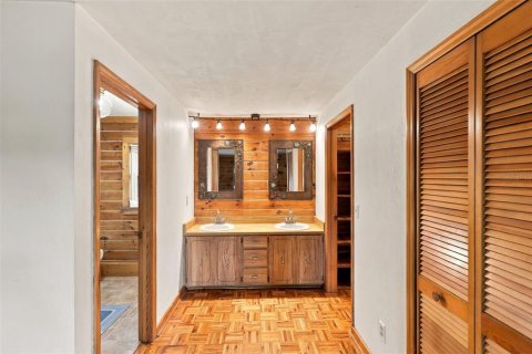 Villa ou maison à vendre à Chuluota, Floride: 4 chambres, 267.37 m2 № 2403121 - photo 15