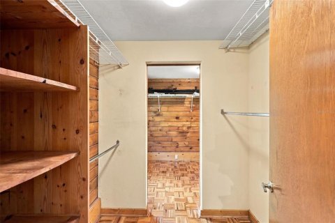 Villa ou maison à vendre à Chuluota, Floride: 4 chambres, 267.37 m2 № 2403121 - photo 17