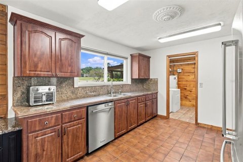 Villa ou maison à vendre à Chuluota, Floride: 4 chambres, 267.37 m2 № 2403121 - photo 18