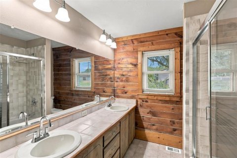 Villa ou maison à vendre à Chuluota, Floride: 4 chambres, 267.37 m2 № 2403121 - photo 13