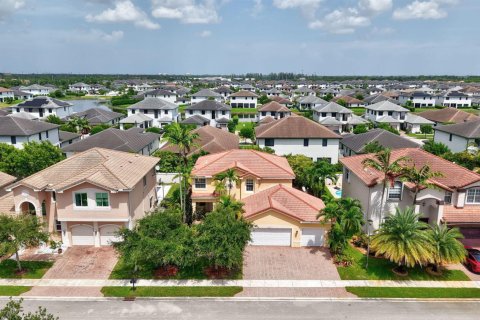 Casa en venta en Miramar, Florida, 4 dormitorios, 233 m2 № 2305391 - foto 2