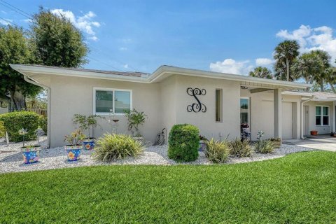 Casa en venta en Sarasota, Florida, 2 dormitorios, 112.04 m2 № 2195896 - foto 7