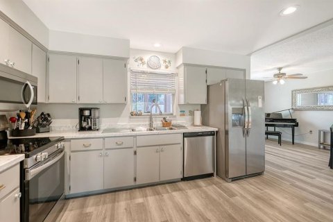 Casa en venta en Sarasota, Florida, 2 dormitorios, 112.04 m2 № 2195896 - foto 13