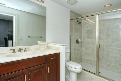Condo in Sarasota, Florida, 2 bedrooms № 2111941 - photo 30