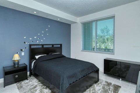 Condo in Sarasota, Florida, 2 bedrooms № 2111941 - photo 22