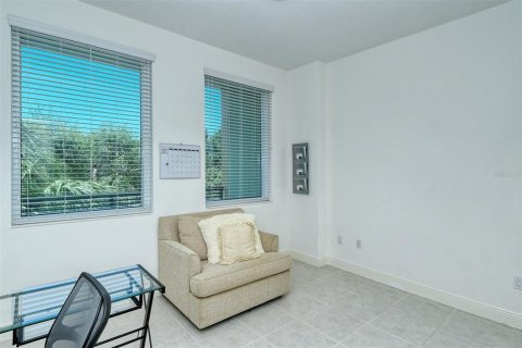 Condo in Sarasota, Florida, 2 bedrooms № 2111941 - photo 27