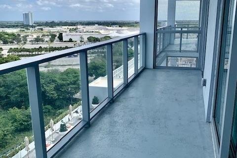 Copropriété à louer à Sunrise, Floride: 2 chambres, 115.57 m2 № 2387294 - photo 14