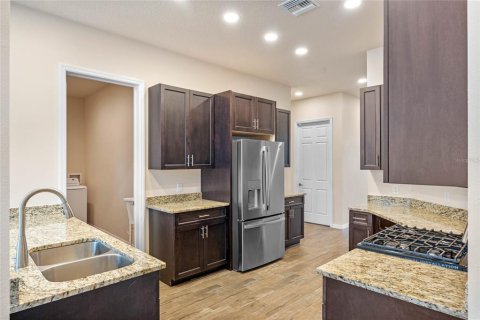 House in Sanford, Florida 3 bedrooms, 239.78 sq.m. № 1528418 - photo 8