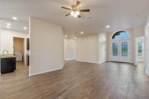 House in Sanford, Florida 3 bedrooms, 239.78 sq.m. № 1528418 - photo 6