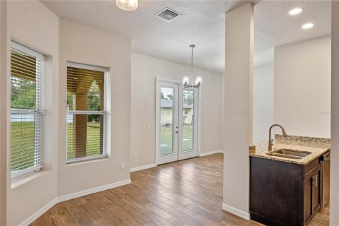 House in Sanford, Florida 3 bedrooms, 239.78 sq.m. № 1528418 - photo 11