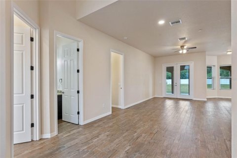 House in Sanford, Florida 3 bedrooms, 239.78 sq.m. № 1528418 - photo 4