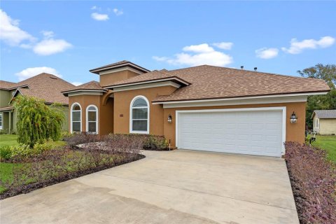 House in Sanford, Florida 3 bedrooms, 239.78 sq.m. № 1528418 - photo 2