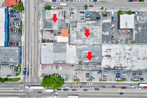 Купить коммерческую недвижимость в Майами, Флорида № 2021439 - фото 2