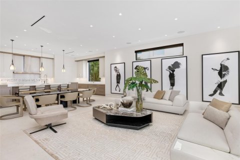 Casa en venta en Fort Lauderdale, Florida, 5 dormitorios, 955.87 m2 № 1969185 - foto 28