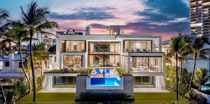 Casa en Fort Lauderdale, Florida 5 dormitorios, 955.87 m2 № 1969185