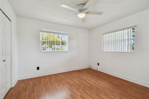 House in Clearwater, Florida 3 bedrooms, 150.13 sq.m. № 1885136 - photo 23