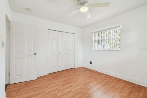 House in Clearwater, Florida 3 bedrooms, 150.13 sq.m. № 1885136 - photo 27