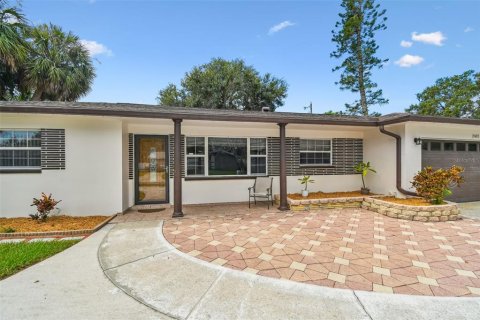 House in Clearwater, Florida 3 bedrooms, 150.13 sq.m. № 1885136 - photo 2
