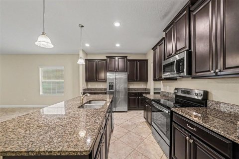 House in Riverview, Florida 4 bedrooms, 323.58 sq.m. № 2224877 - photo 6