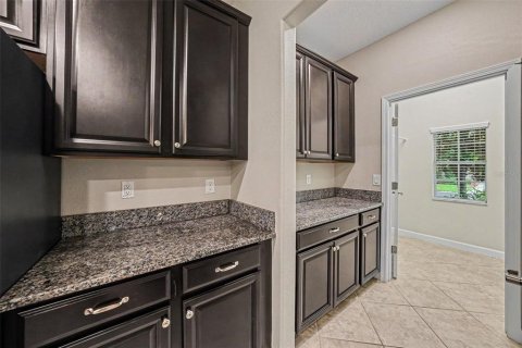 House in Riverview, Florida 4 bedrooms, 323.58 sq.m. № 2224877 - photo 8