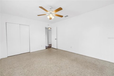 Casa en venta en Saint Petersburg, Florida, 4 dormitorios, 169.45 m2 № 1838482 - foto 28