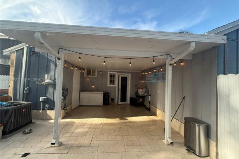 Casa en alquiler en Deerfield Beach, Florida, 2 dormitorios, 80.82 m2 № 2067061 - foto 13