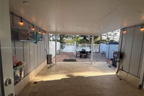 Casa en alquiler en Deerfield Beach, Florida, 2 dormitorios, 80.82 m2 № 2067061 - foto 11