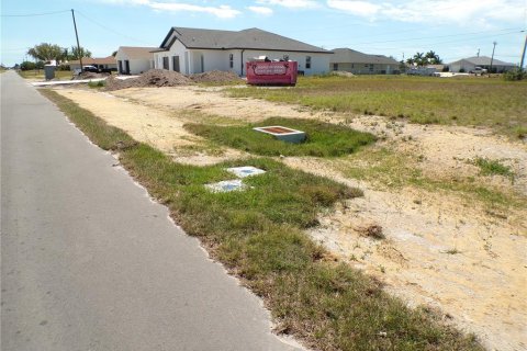 Terreno en venta en Cape Coral, Florida № 2096889 - foto 7