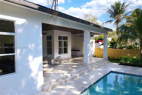 House in Biscayne Park, Florida 4 bedrooms, 290.13 sq.m. № 1875314 - photo 30