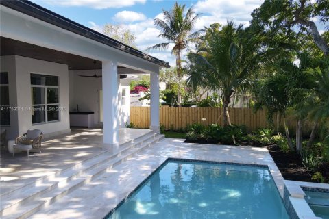 House in Biscayne Park, Florida 4 bedrooms, 290.13 sq.m. № 1875314 - photo 29