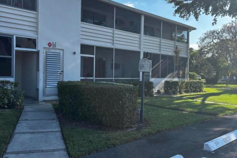 Condo in West Palm Beach, Florida, 1 bedroom № 2184672