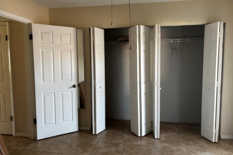 Condo in West Palm Beach, Florida, 1 bedroom  № 2184672 - photo 3