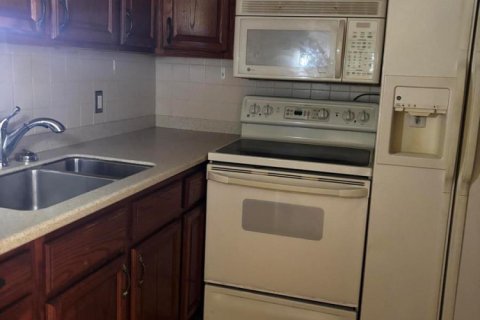 Condo in West Palm Beach, Florida, 1 bedroom  № 2184672 - photo 8