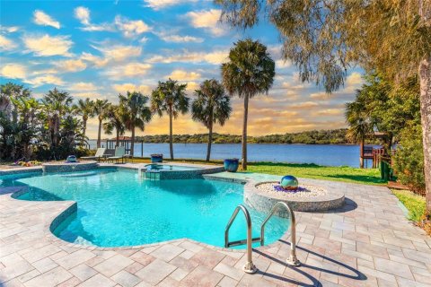 Casa en alquiler en Ormond Beach, Florida, 4 dormitorios, 374.58 m2 № 1833150 - foto 1