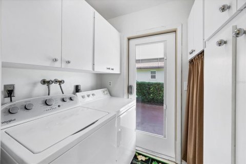 Casa en venta en Bradenton, Florida, 2 dormitorios, 114.27 m2 № 1765108 - foto 18