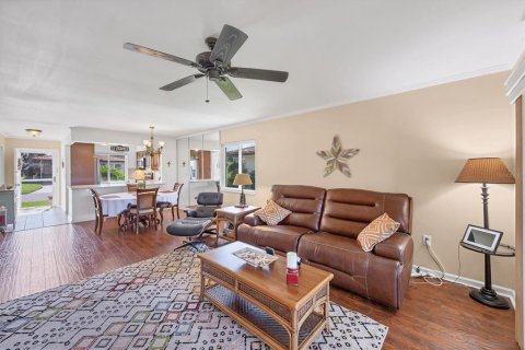 Casa en venta en Bradenton, Florida, 2 dormitorios, 114.27 m2 № 1765108 - foto 6