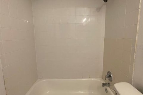 Apartamento en alquiler en DeLand, Florida, 3 dormitorios, 83.61 m2 № 1871198 - foto 4