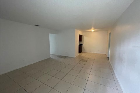 Apartamento en alquiler en DeLand, Florida, 3 dormitorios, 83.61 m2 № 1871198 - foto 8