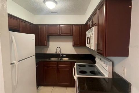 Apartamento en alquiler en DeLand, Florida, 3 dormitorios, 83.61 m2 № 1871198 - foto 3