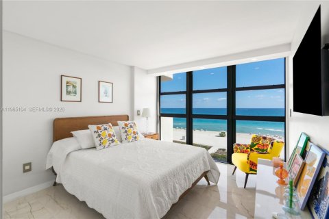 Снять в аренду кондоминиум в Майами-Бич, Флорида 2 спальни, 183.95м2, № 2028193 - фото 22