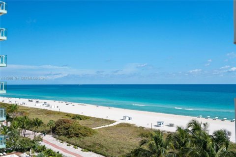 Снять в аренду кондоминиум в Майами-Бич, Флорида 2 спальни, 183.95м2, № 2028193 - фото 20