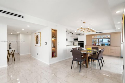 Снять в аренду кондоминиум в Майами-Бич, Флорида 2 спальни, 183.95м2, № 2028193 - фото 21