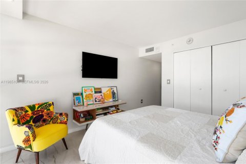 Снять в аренду кондоминиум в Майами-Бич, Флорида 2 спальни, 183.95м2, № 2028193 - фото 26