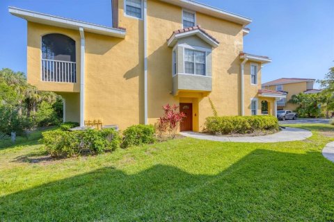 Condominio en alquiler en Sarasota, Florida, 3 dormitorios, 144.83 m2 № 1767116 - foto 1