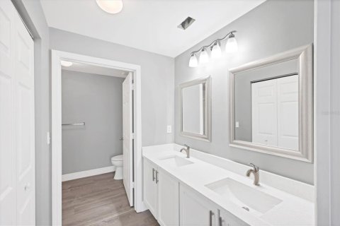 Condominio en alquiler en Sarasota, Florida, 3 dormitorios, 144.83 m2 № 1767116 - foto 15