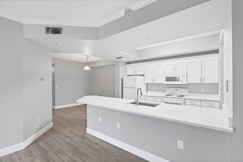 Condominio en alquiler en Sarasota, Florida, 3 dormitorios, 144.83 m2 № 1767116 - foto 6