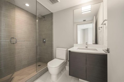 Condo in Sunny Isles Beach, Florida, 3 bedrooms  № 2011353 - photo 21