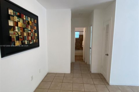 Copropriété à louer à Miami Beach, Floride: 1 chambre, 53.42 m2 № 1897702 - photo 6