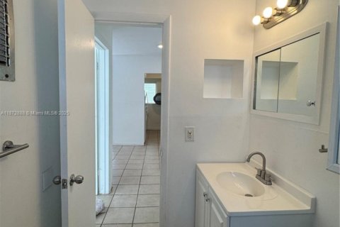 Copropriété à louer à Miami Beach, Floride: 1 chambre, 53.42 m2 № 1897702 - photo 25